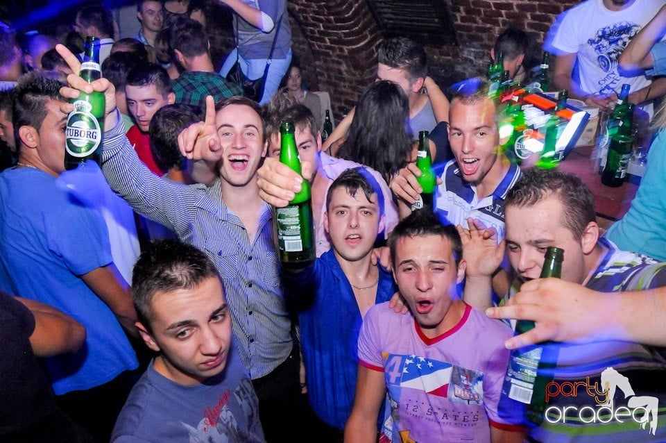 Welcome Bavk: NMD Student's Party, 