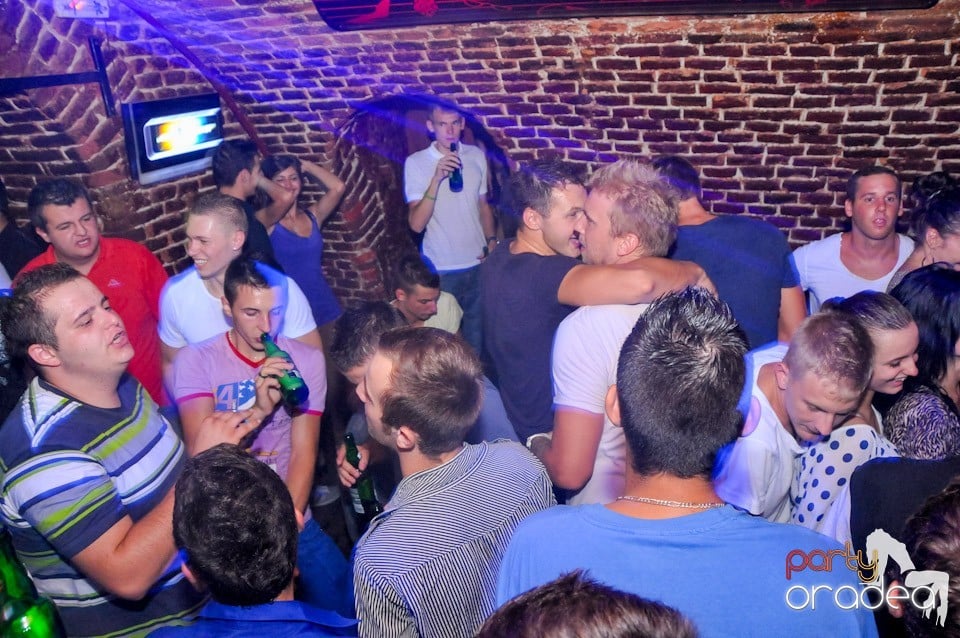 Welcome Bavk: NMD Student's Party, 