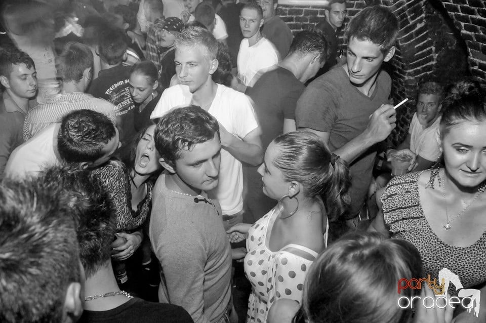 Welcome Bavk: NMD Student's Party, 