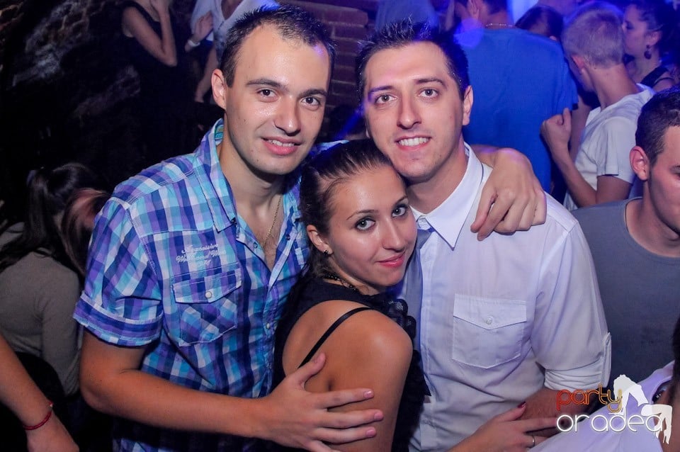 Welcome Bavk: NMD Student's Party, 