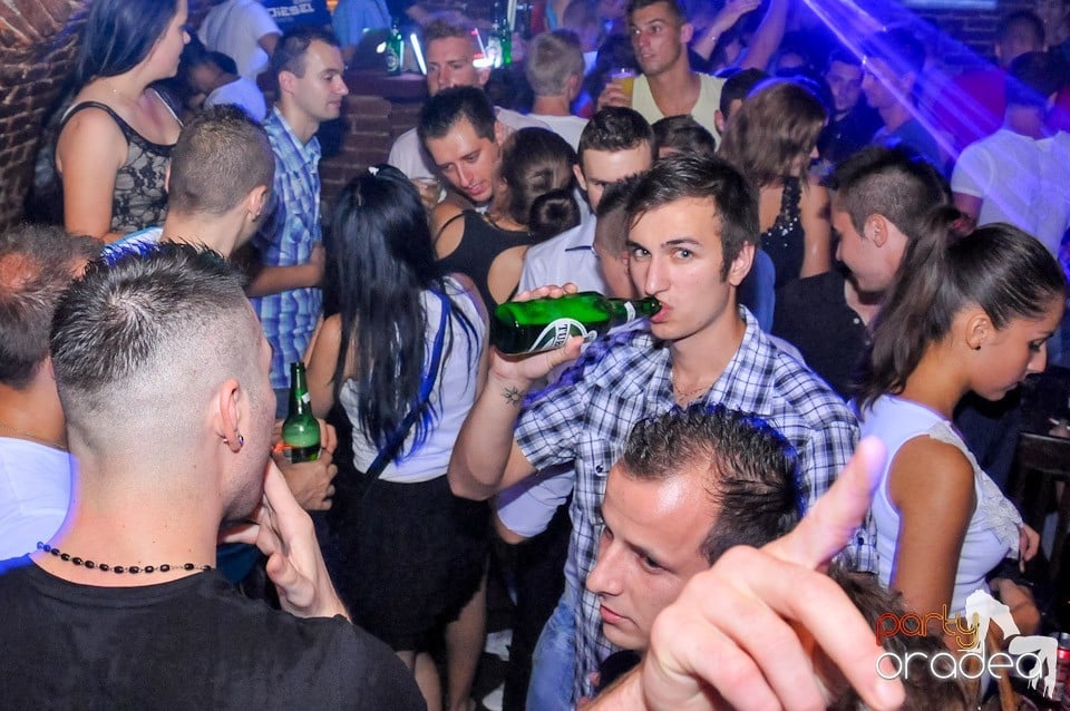 Welcome Bavk: NMD Student's Party, 