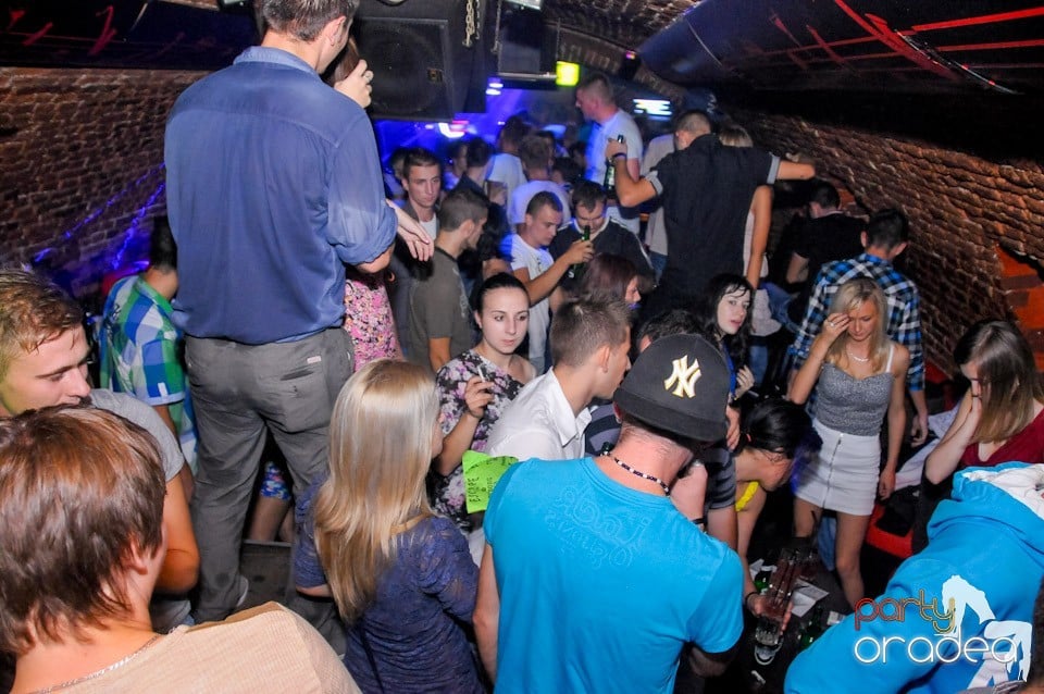 Welcome Bavk: NMD Student's Party, 