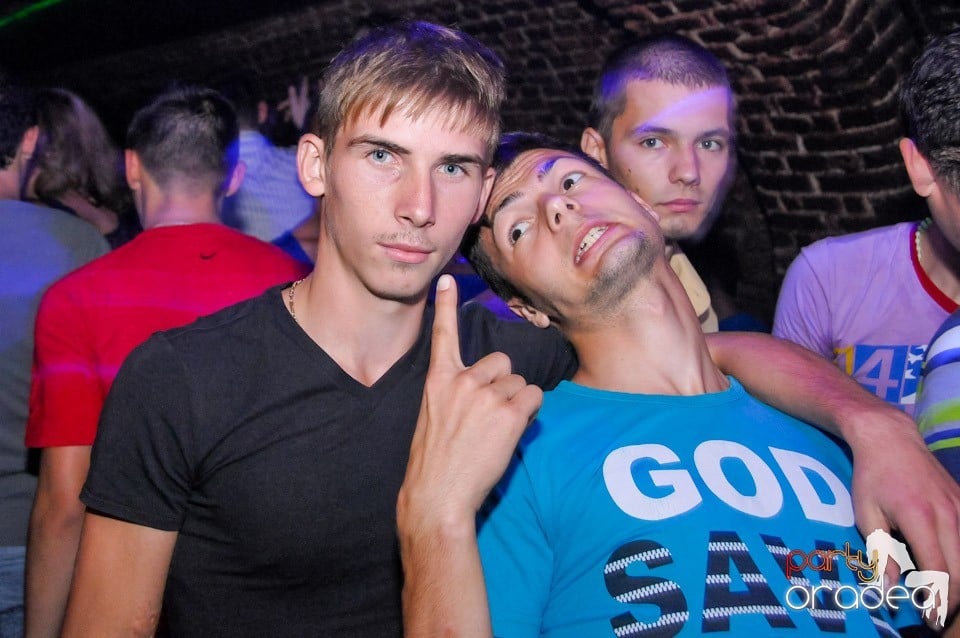 Welcome Bavk: NMD Student's Party, 