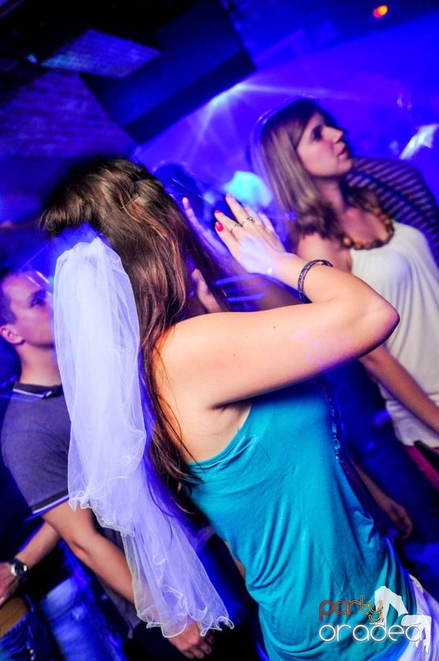 Welcome to the jungle, 