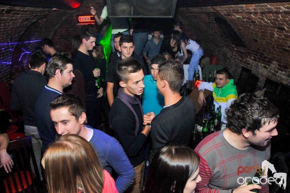 Winter Wednesday Party în Club Escape, 