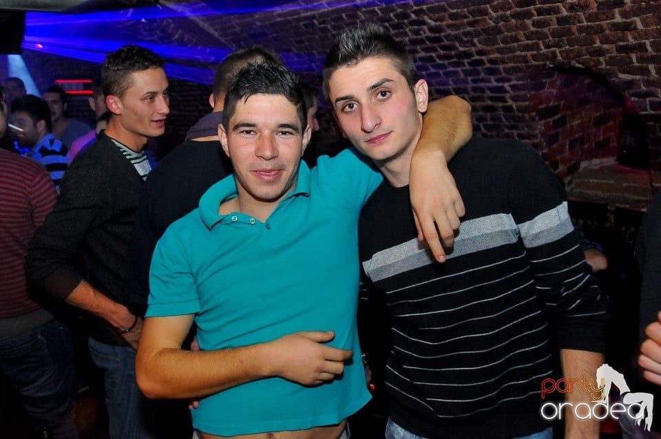 Winter Wednesday Party în Club Escape, 