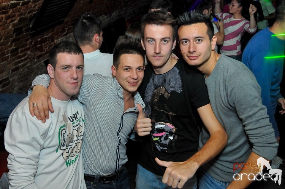 Winter Wednesday Party în Club Escape, 