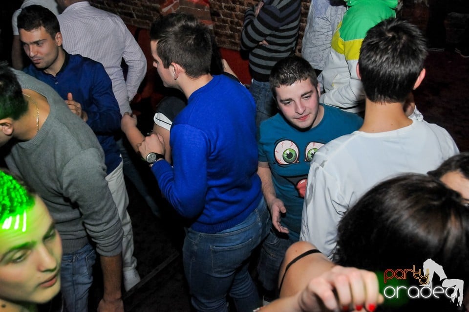 Winter Wednesday Party în Club Escape, 