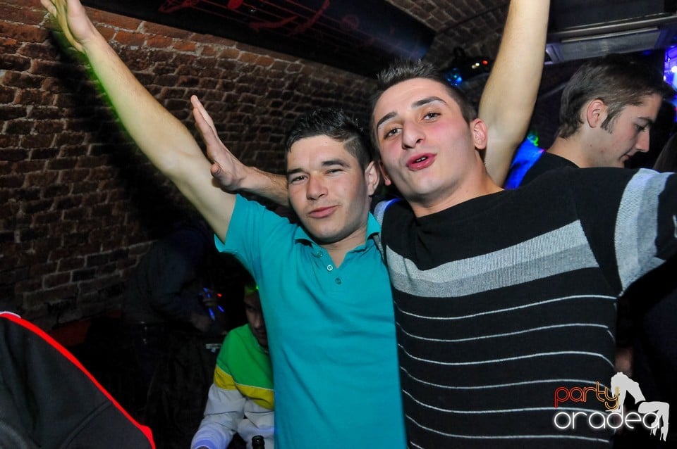 Winter Wednesday Party în Club Escape, 