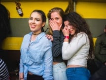 Vineri seara în Yellow Submarine