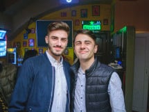 Vineri seara în Yellow Submarine