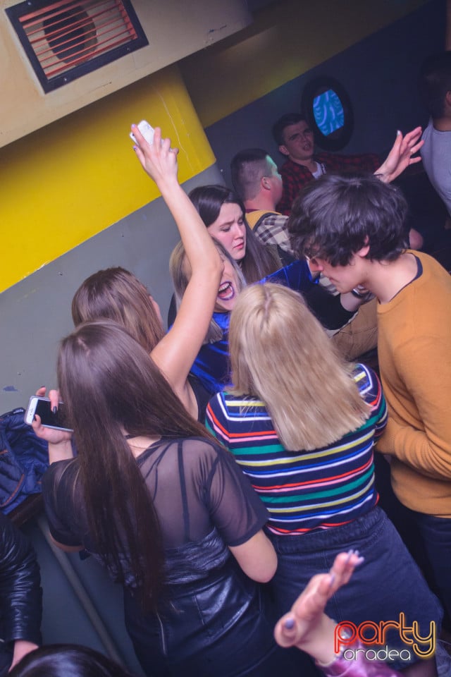 Sâmbătă Seara în Yellow Submarine, 