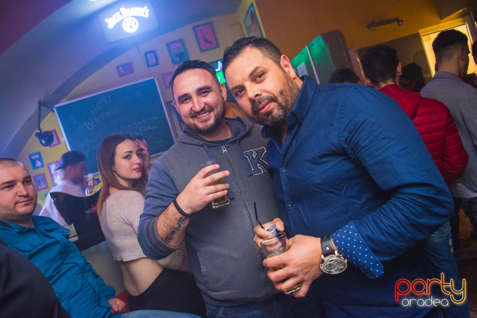 Vineri seara în Yellow Submarine, 