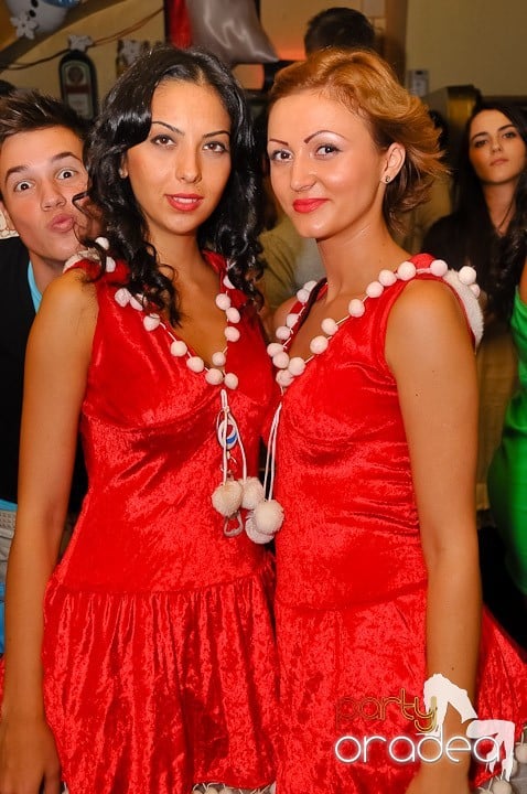 Yellow Christmas Party,