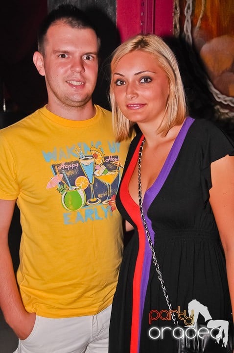 Yellow Party Tour continuă şi sâmbătă noaptea, 