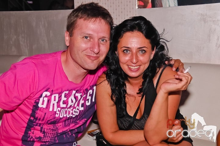 Yellow Party Tour continuă şi sâmbătă noaptea, 