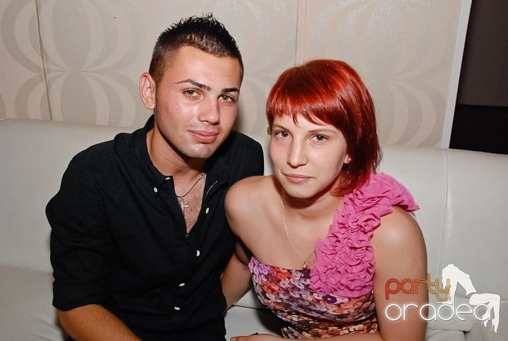 Yellow Party Tour continuă şi sâmbătă noaptea, 