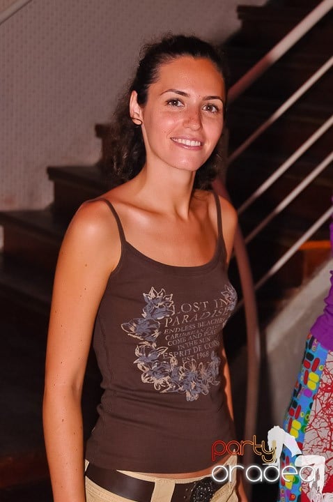 Yellow Party Tour continuă şi sâmbătă noaptea, 