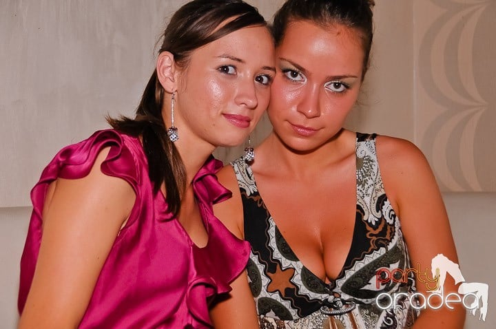 Yellow Party Tour continuă şi sâmbătă noaptea, 