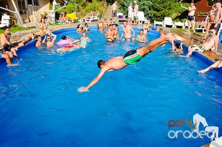 Yellow Pool Party Day 2, 