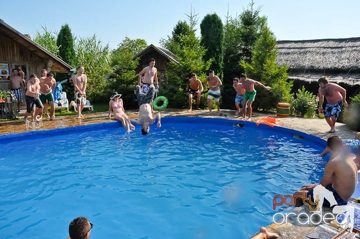 Yellow Pool Party Day 2, 