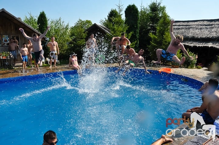 Yellow Pool Party Day 2, 