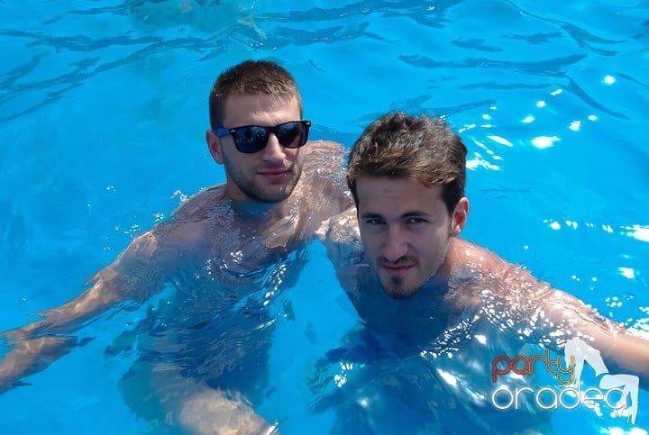 Yellow Pool Party Day 2, 