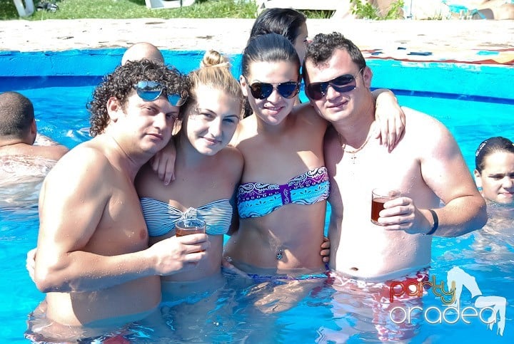 Yellow Pool Party Day 2, 