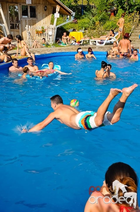 Yellow Pool Party Day 2, 