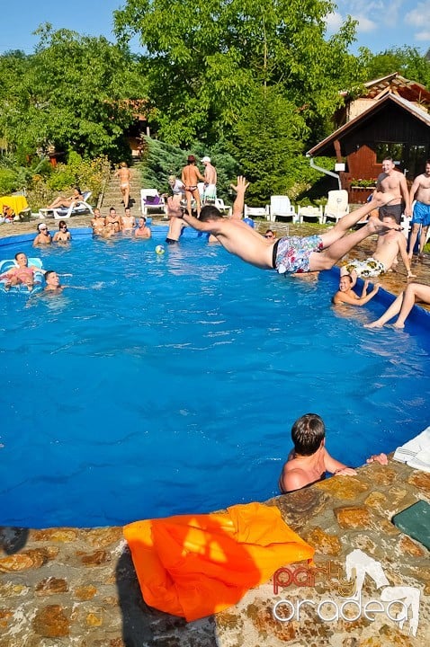 Yellow Pool Party Day 2, 