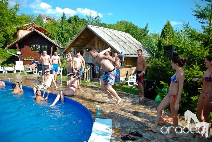 Yellow Pool Party Day 2, 