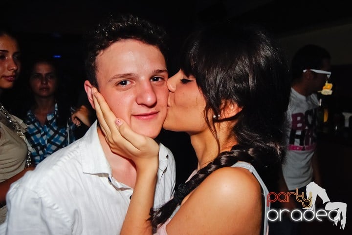 Yellow Submarine la suprafaţă, 