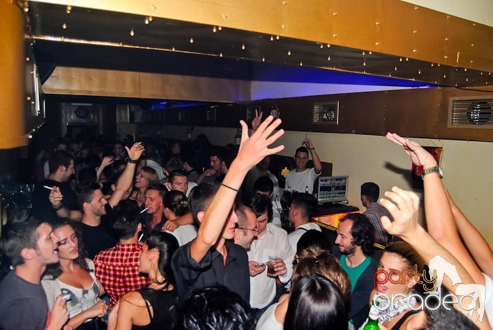 Yellow Submarine la suprafaţă, 