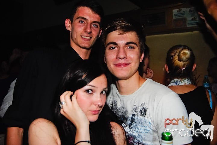 Yellow Submarine la suprafaţă, 