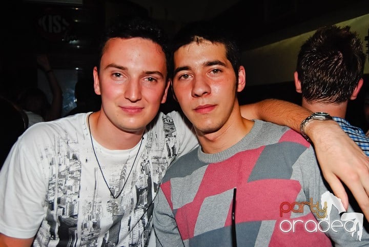 Yellow Submarine la suprafaţă, 