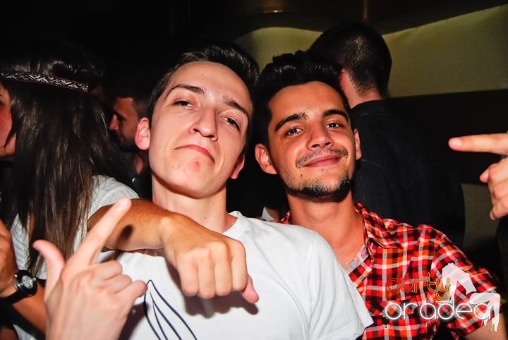 Yellow Submarine la suprafaţă, 