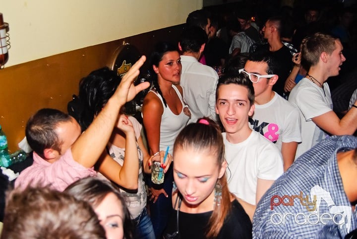 Yellow Submarine la suprafaţă, 