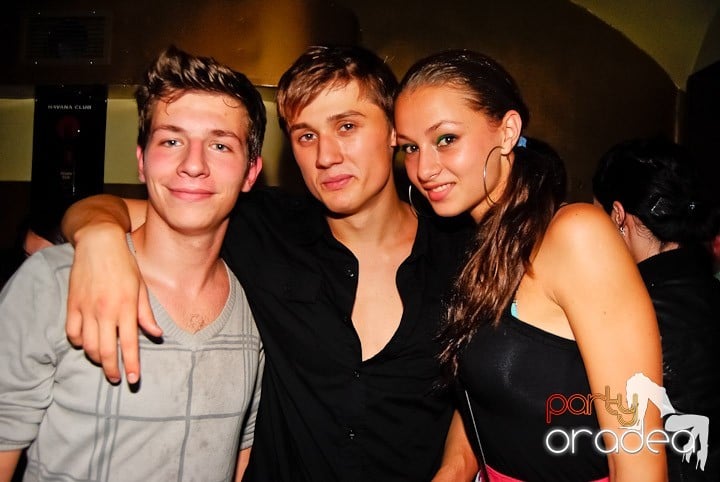 Yellow Submarine la suprafaţă, 