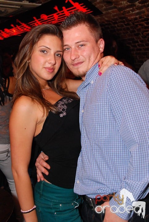 Zi de naştere şi petrecere de burlăciţe, 