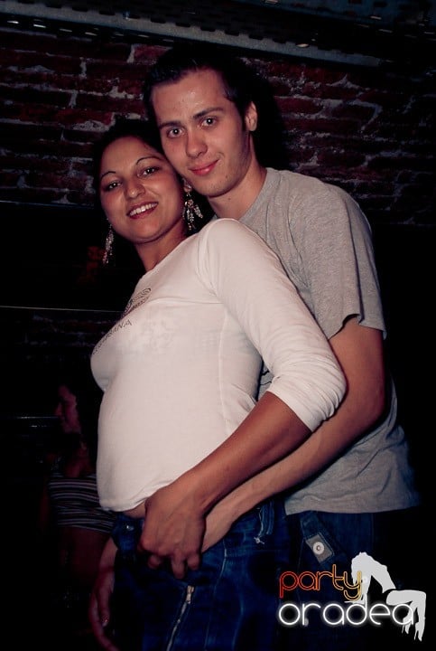 Zi de naştere şi petrecere de burlăciţe, 