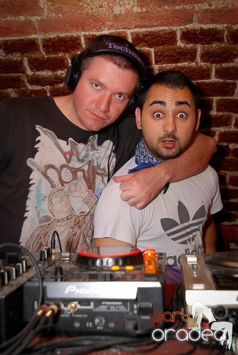 Zi de naştere şi petrecere de burlăciţe, 