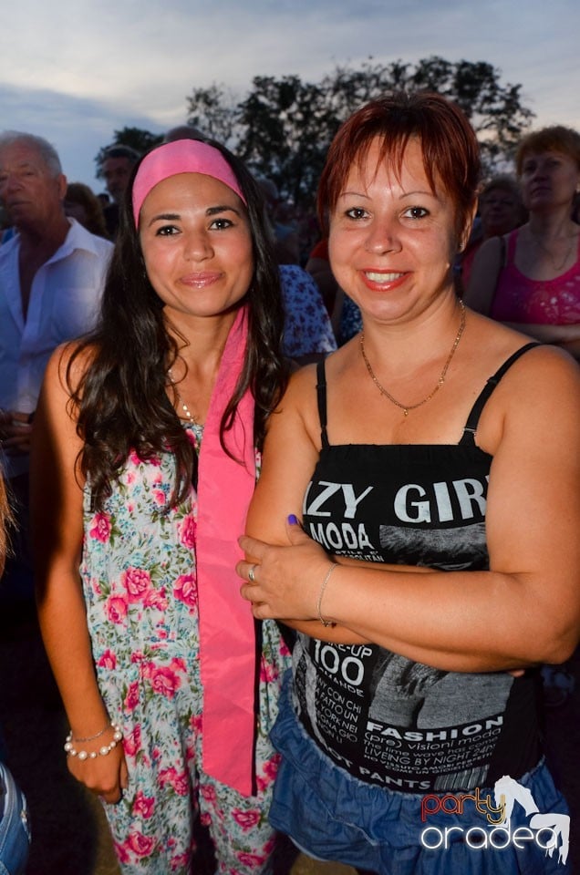 Zilele Comunei Cetariu: concert Janicsák Veca,