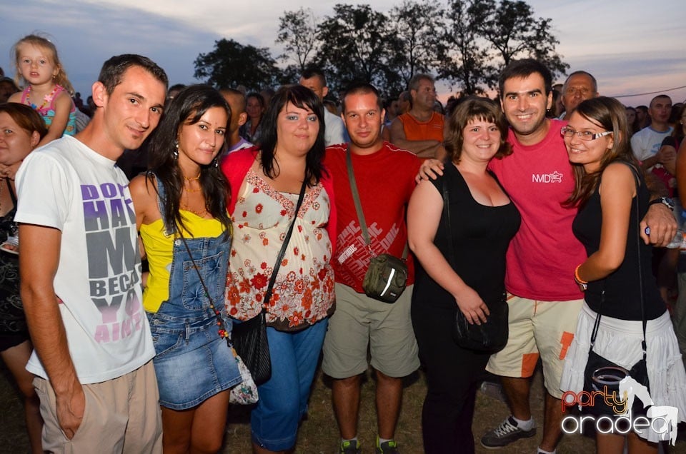 Zilele Comunei Cetariu: concert Janicsák Veca,