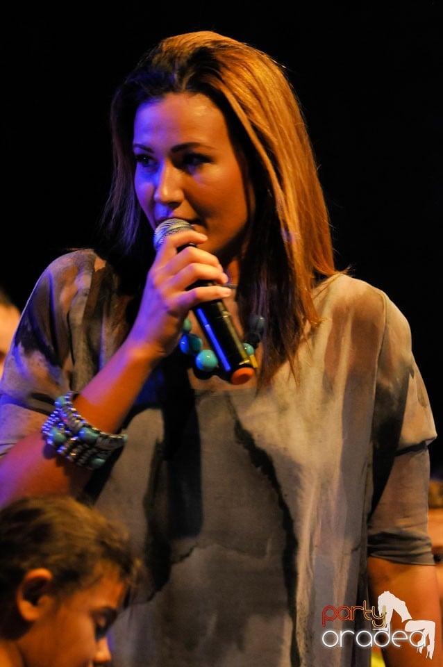 Zilele Comunei Cetariu: concert Janicsák Veca,
