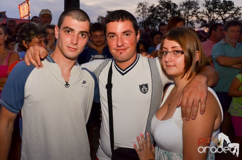 Zilele Comunei Cetariu: concert Janicsák Veca,