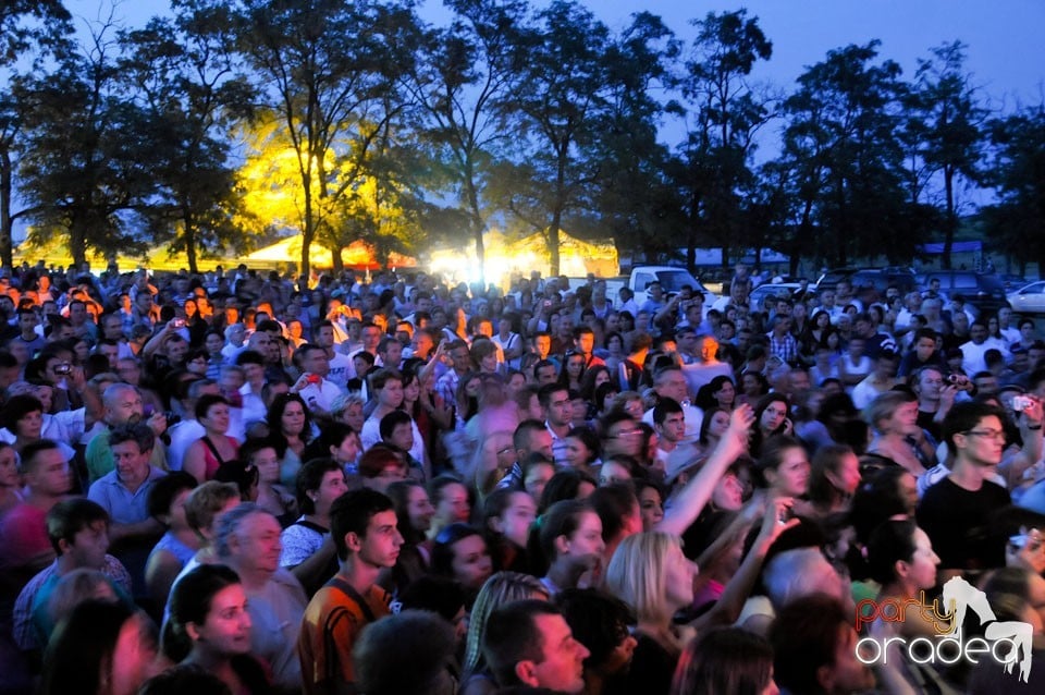 Zilele Comunei Cetariu: concert Janicsák Veca,
