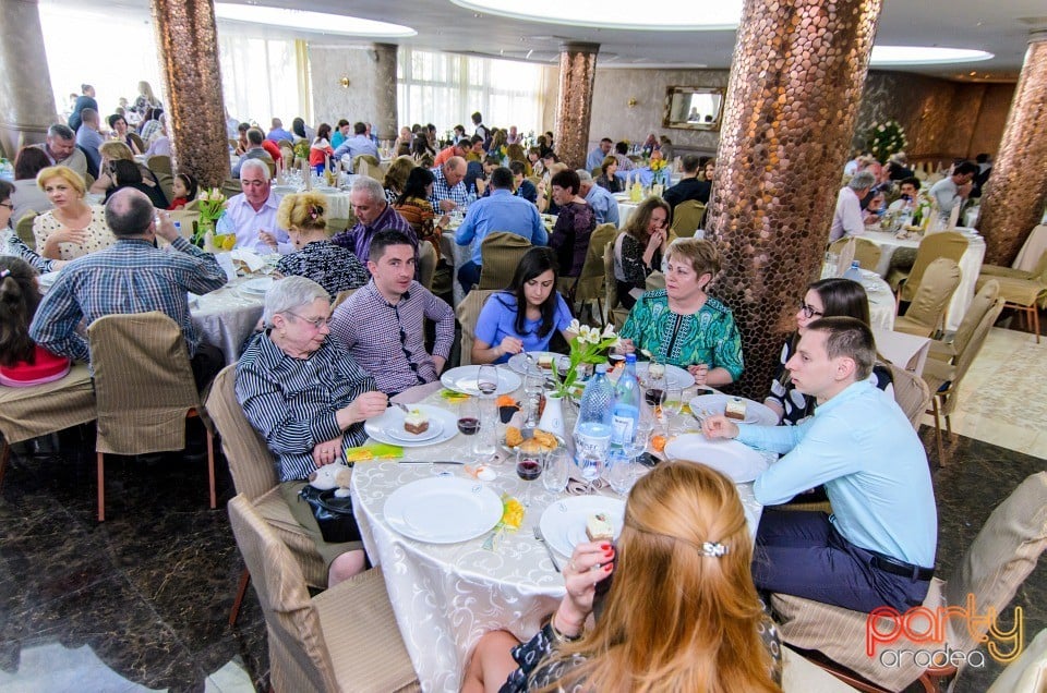 Ziua de Paşti la Hotel Internaţional, Hotel Internaţional