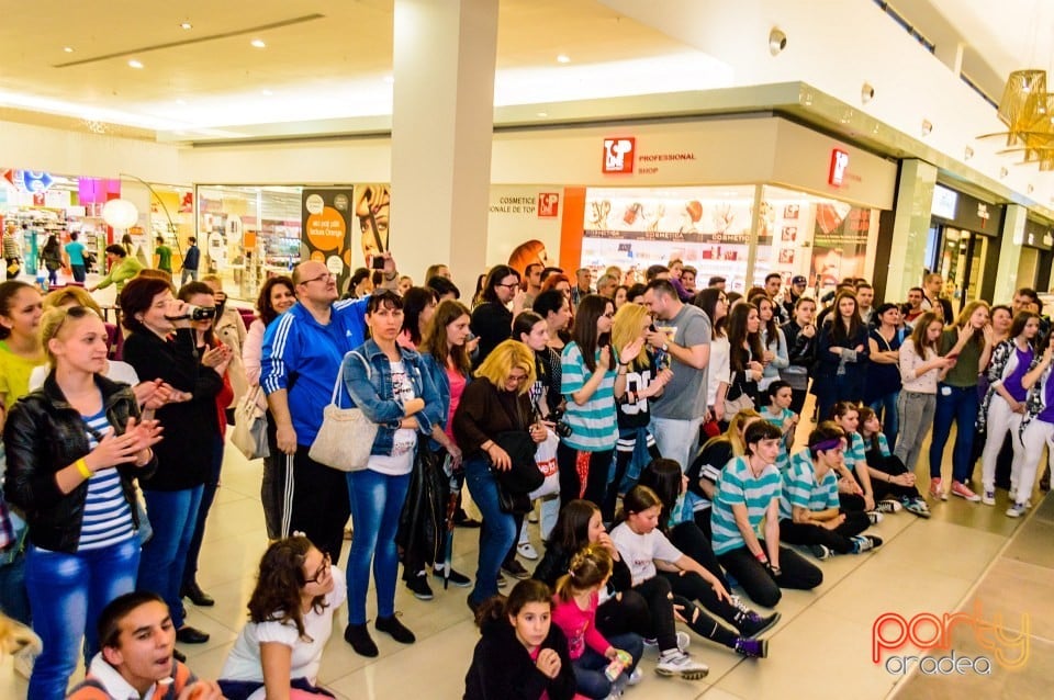 Ziua internaţională a dansului, Lotus Center