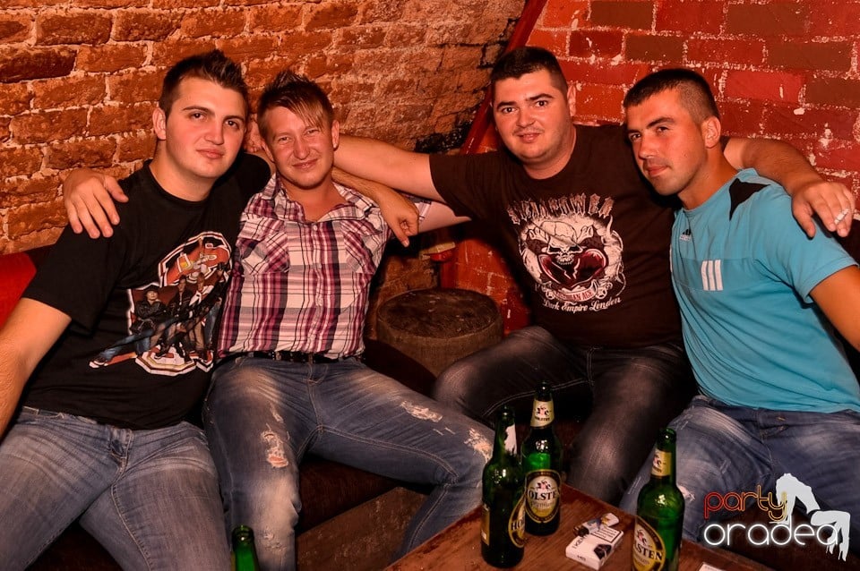 Ziua promoţiilor în Club Escape, 