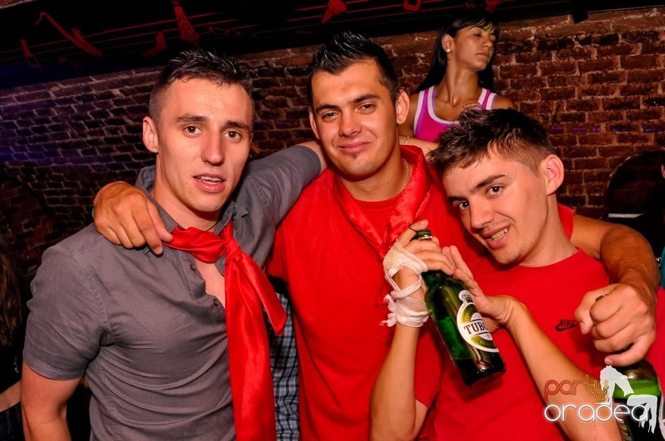 Ziua promoţiilor în Club Escape, 